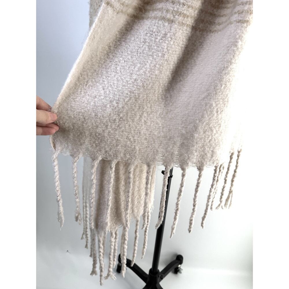 Mer Sea Ombré Chunky Knit Fringe Scarf Shawl Wrap 19x80 - Picture 3 of 5